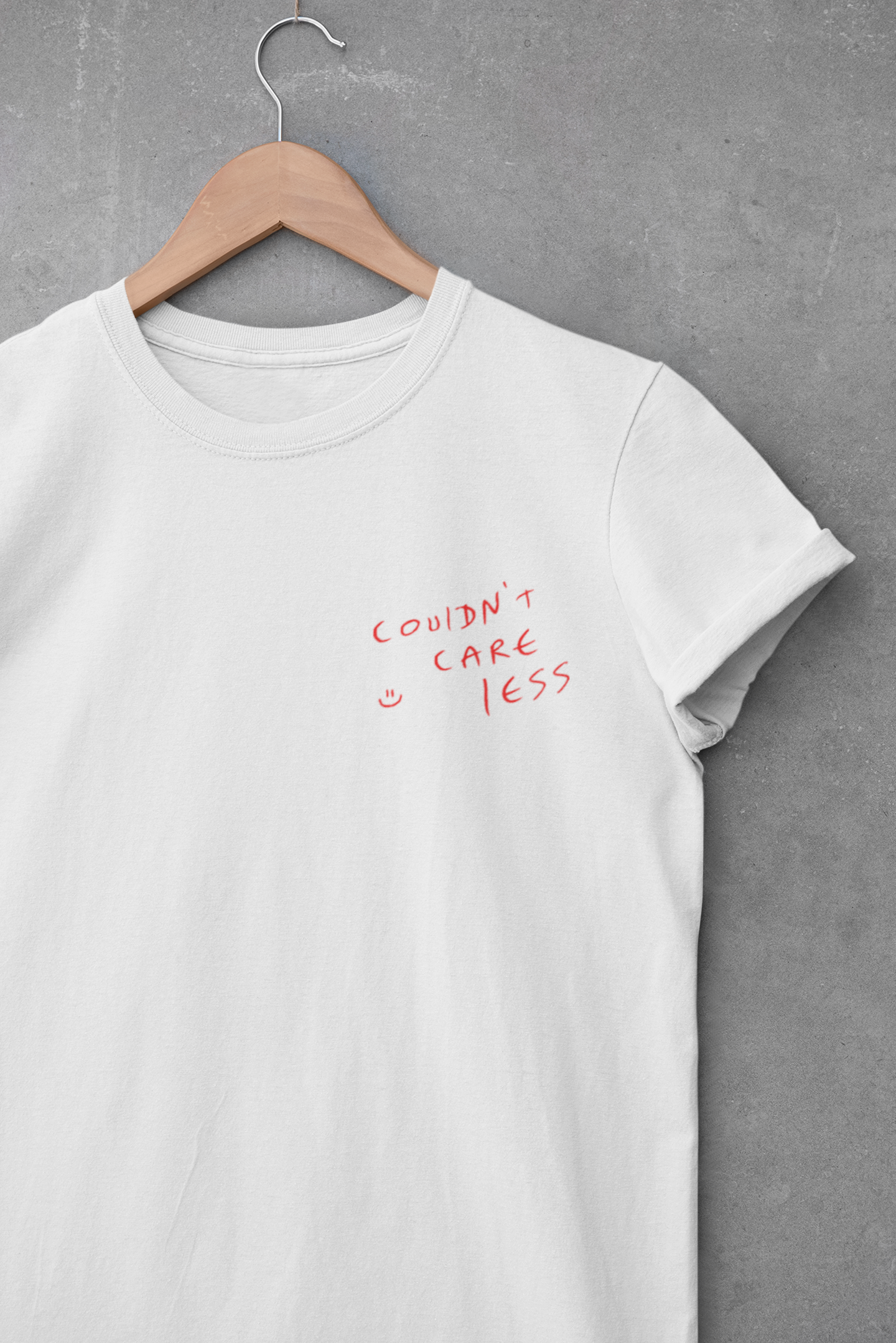 Couldn't Care Less - Camiseta